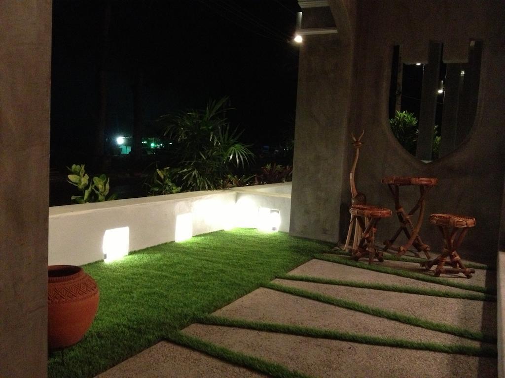 De Sea Almond Hotel Chumphon Exterior foto